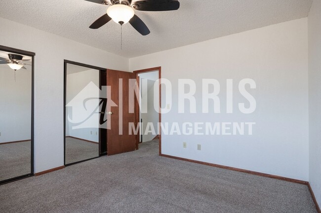 Building Photo - 15054 S Yava Rd