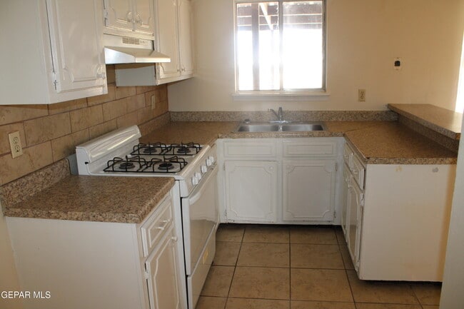 Building Photo - 10452 Persephone Dr