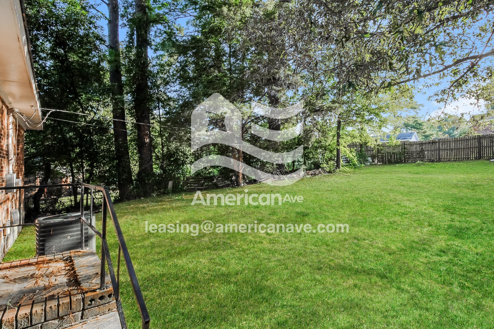 Building Photo - 421 Hickory Ridge Dr
