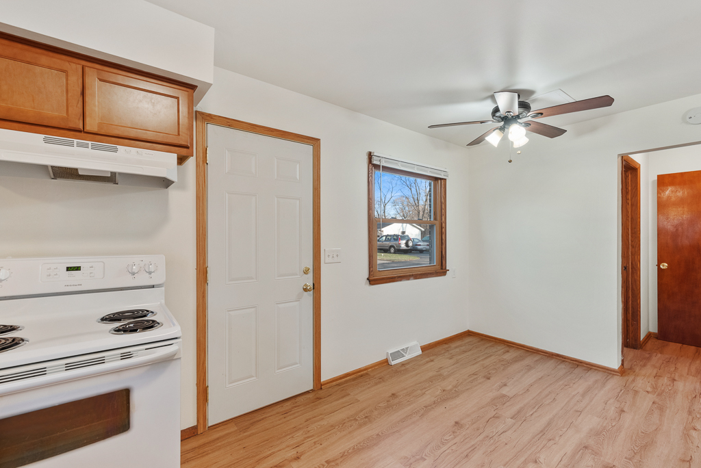 Building Photo - 11635 W Diane Dr
