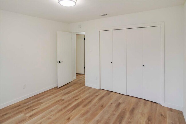 Building Photo - 11219 Slippery Elm Trail