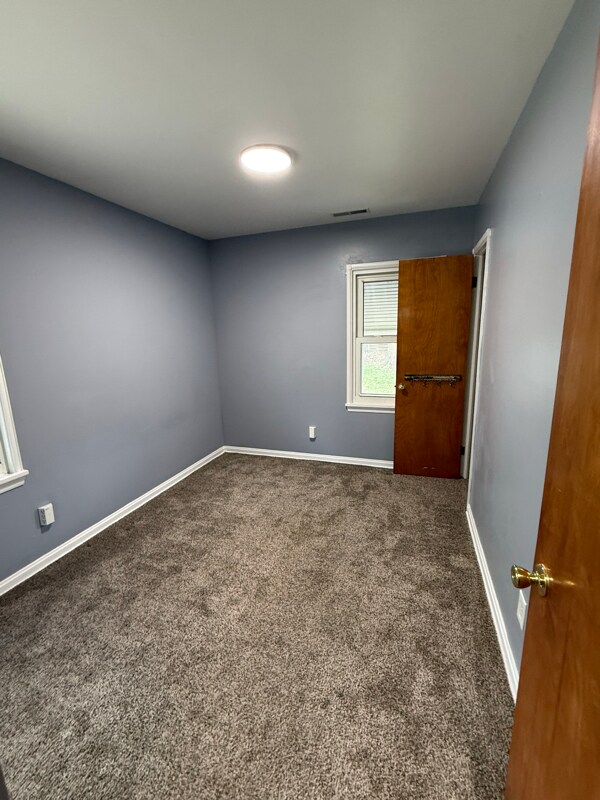 Building Photo - 6503 Vandalia Ave