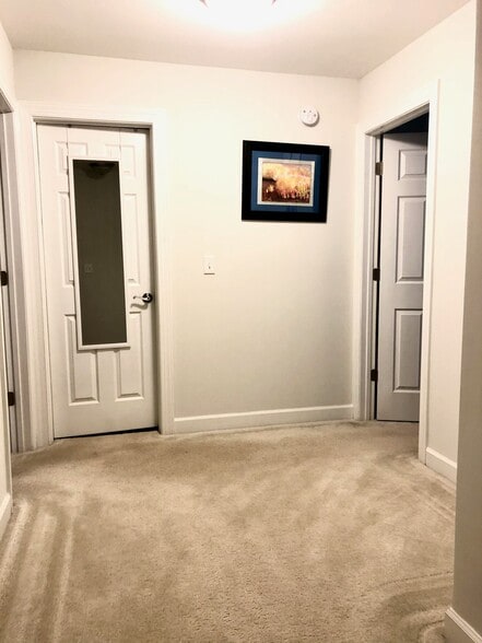 up floor hallway - 4325 Candace Ln