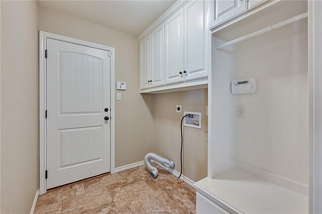 Building Photo - 4016 Rocky Vista Dr