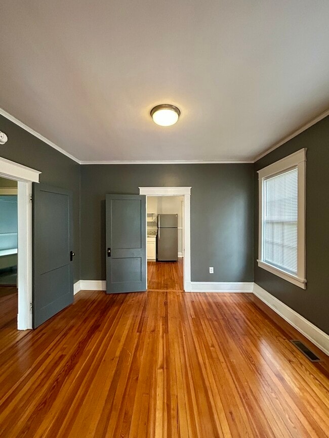 Building Photo - 2114 E Leigh St