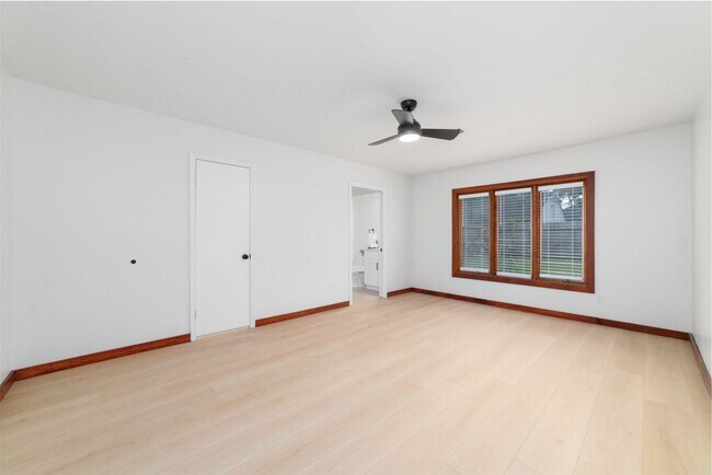 Building Photo - 11411 Ash Creek Dr