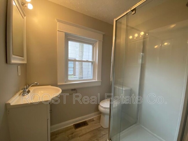Building Photo - 551-553 E.Cassilly St.