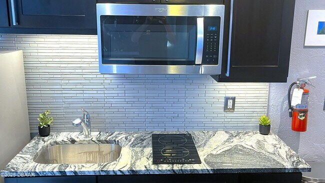 Building Photo - 236 N Keech St