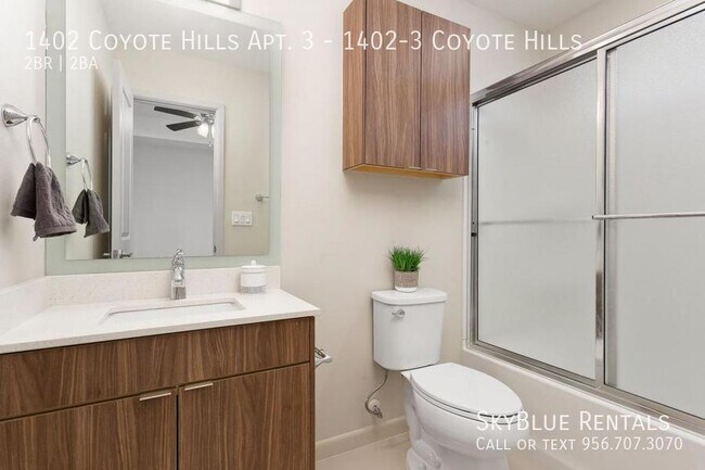 Building Photo - 1402 Coyote Hls