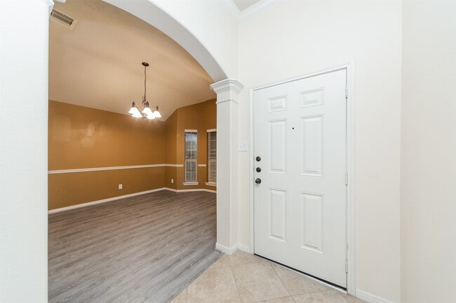 Building Photo - 3418 Lily Ranch Dr