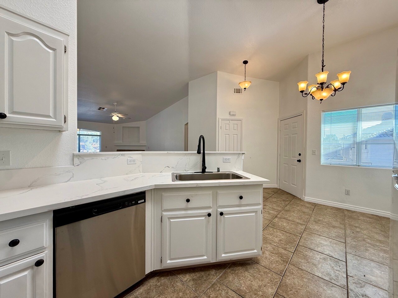 Building Photo - 3320 S Fort Apache Rd