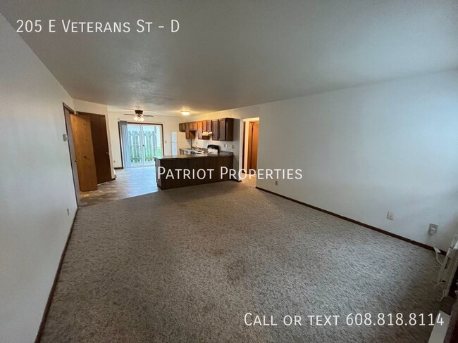 Building Photo - 205 E Veterans St