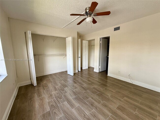 Building Photo - 11130 Royal Palm Blvd