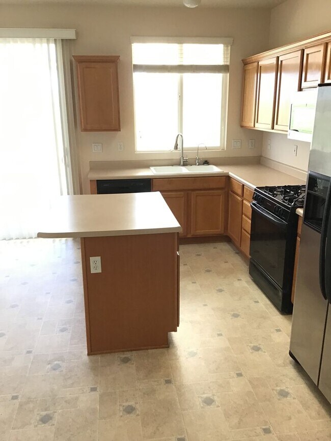 Building Photo - Lovely Home in a Gated community on the...