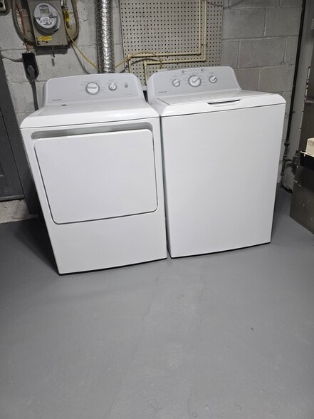 Building Photo - 1926 Guy Way