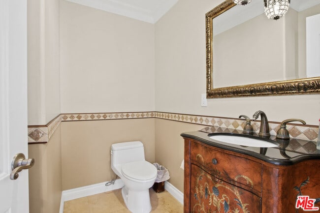 Building Photo - 2013 21st St