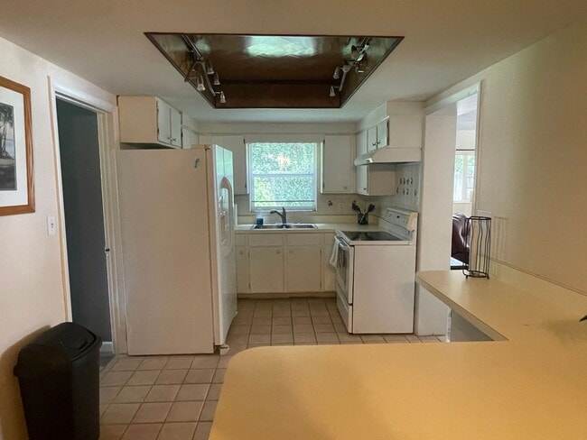 Building Photo - Updated 3BR/2BA Home in Dunnellon – Furnis...