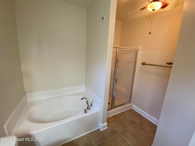 Building Photo - 6124 Serene Pl
