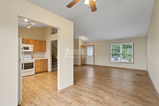Building Photo - 2101 Symmes Court