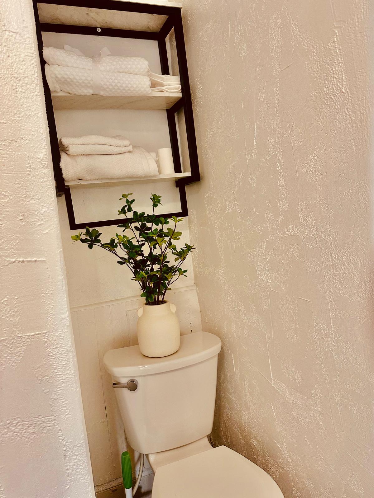 Building Photo - 230 Essex St