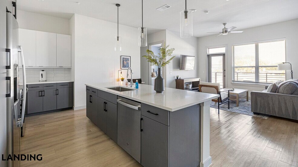 Building Photo - 1345 E 15th St