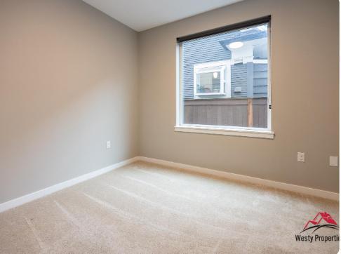 Building Photo - 110 N Blandena St