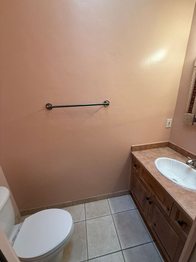 Building Photo - 1903 Coyote Ridge Dr