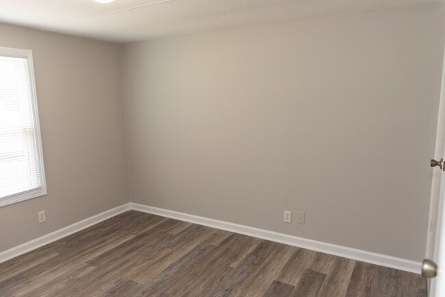 Building Photo - 2335 US-70
