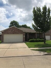 Building Photo - 8616 Meredith Ln