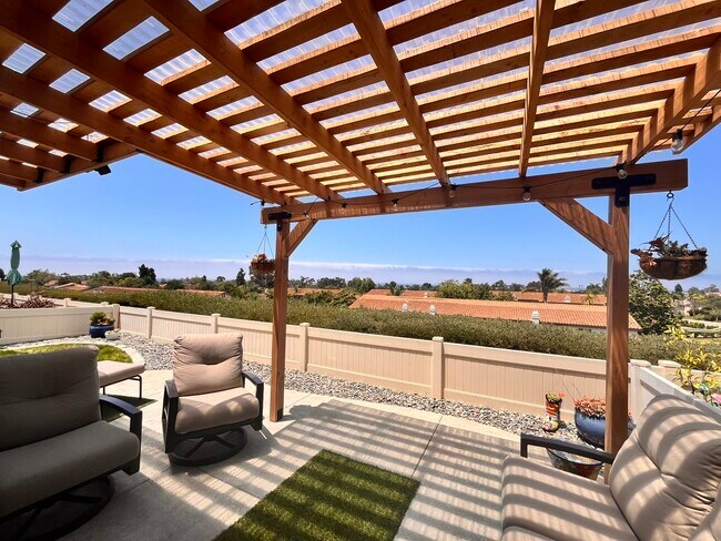 Building Photo - 6813 Briarwood Dr