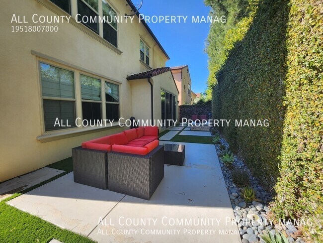 Building Photo - 43 Los Indios