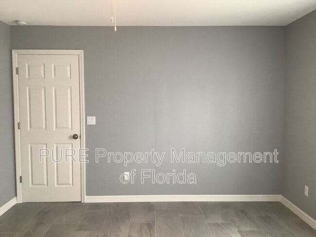 Building Photo - 2629 SW 175 Loop