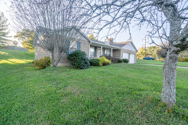 Building Photo - 10449 Travis St