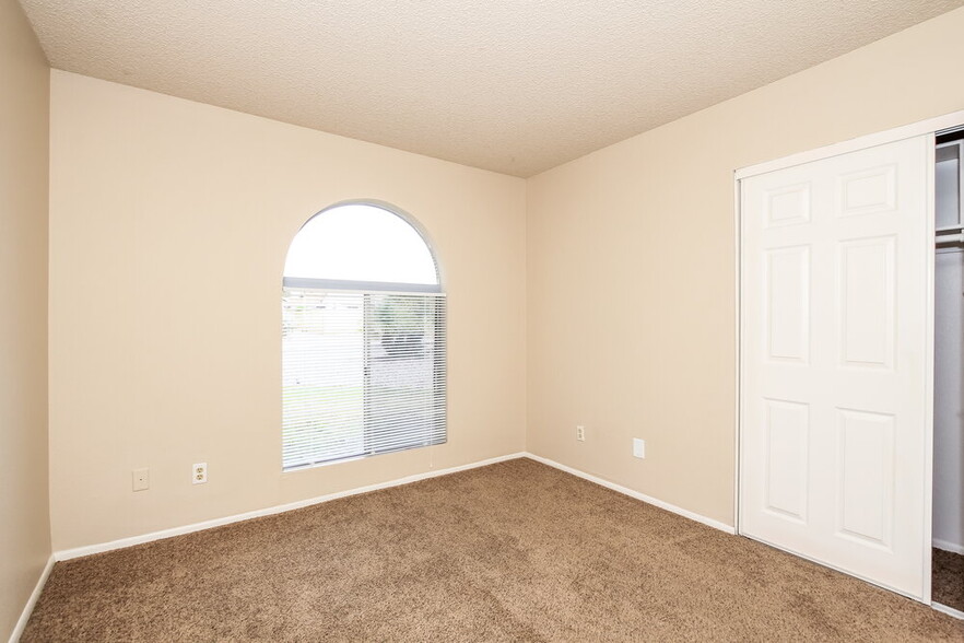 Building Photo - 4323 W Piute Ave