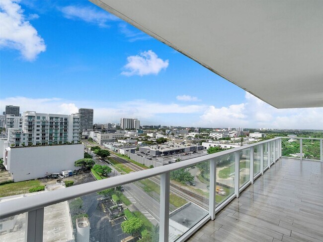 Building Photo - 4250 Biscayne Blvd