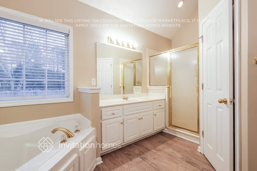 Building Photo - 811 Tucker Trail