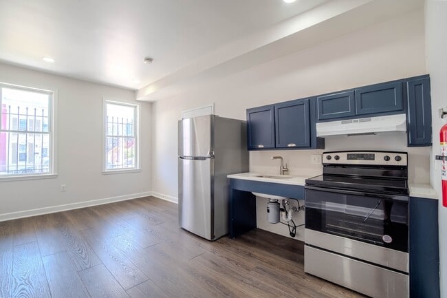 Building Photo - 1602 Cypress St