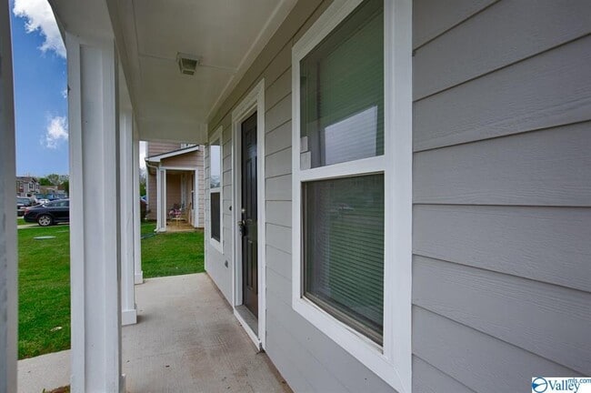 Building Photo - 138 Bayside Ln