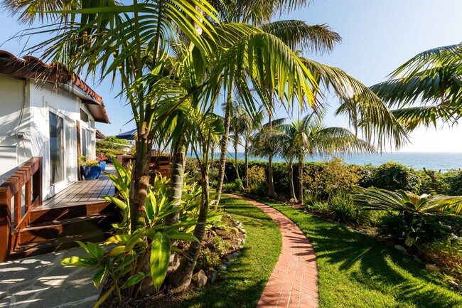 Primary Photo - Historic Olde Del Mar Hacienda | Bluff-Fro...