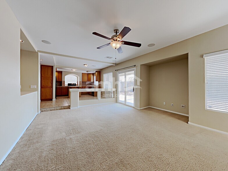 Building Photo - 10805 Osage Winter St