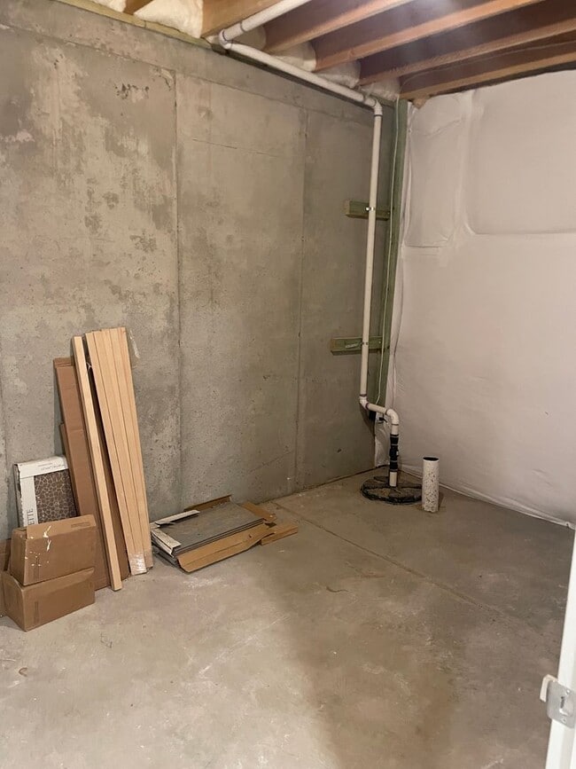Building Photo - Beautiful 4bd 3.5 bath townhome for rent