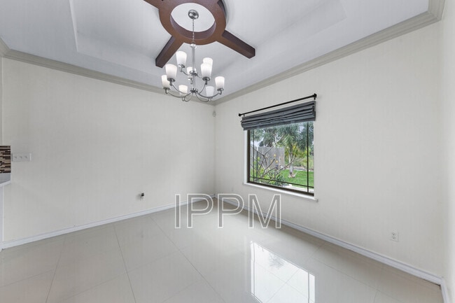 Building Photo - 7288 Rain Forest Dr