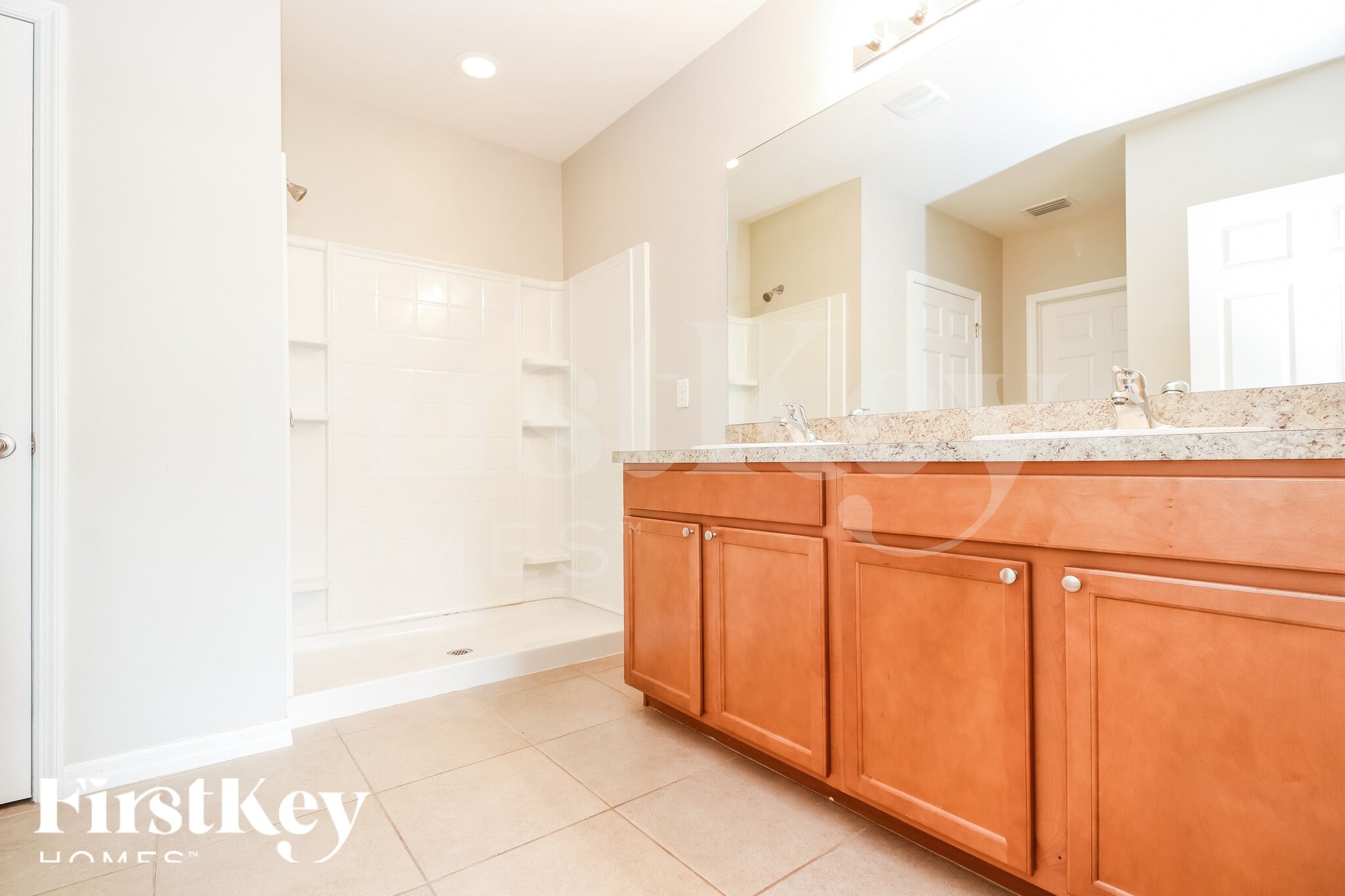 Building Photo - 710 SW 12th St