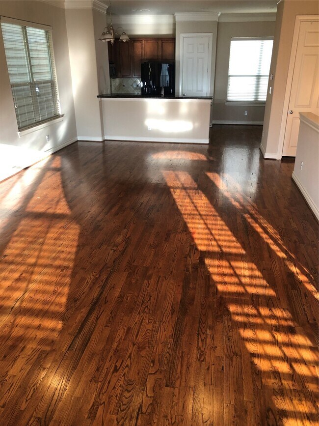 Primary Photo - 3404 Nance St