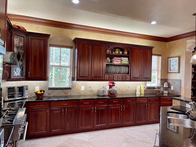 Building Photo - 1200 Merlot Dr