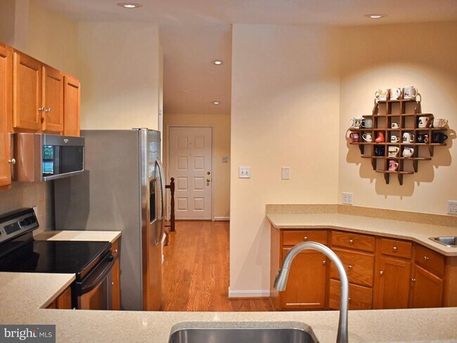 Building Photo - 8097 Winding Way Ct