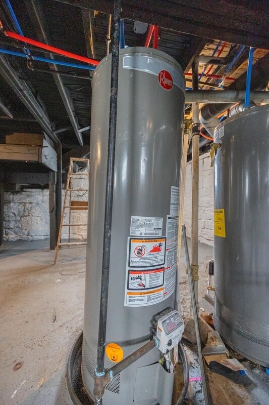 Building Photo - 2257 E 80th St