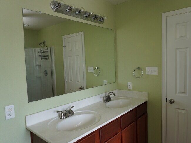Building Photo - 25307 Colt River