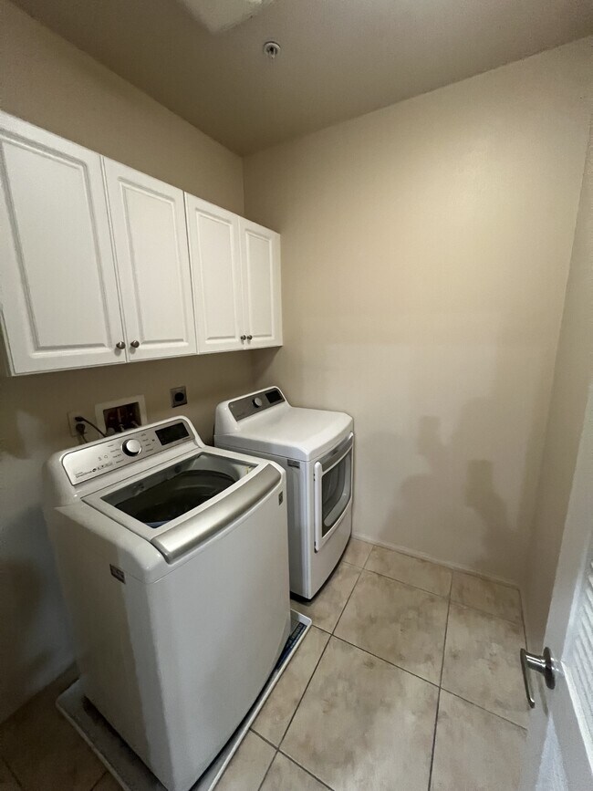 Building Photo - 30505 Canyon Hills Rd