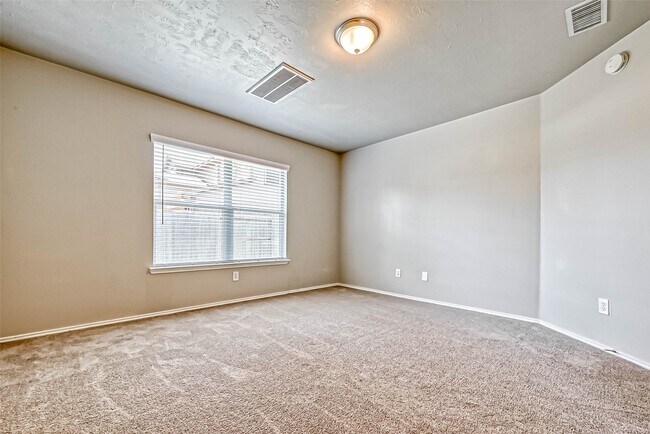 Building Photo - 758 Brushy Glen Dr